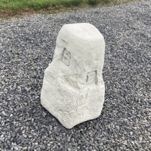 Pierre directionnelle cardinale