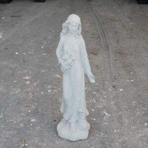 Femme au bouquet de fleurs