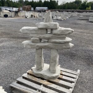 Inukshuk sur pierre (grand)